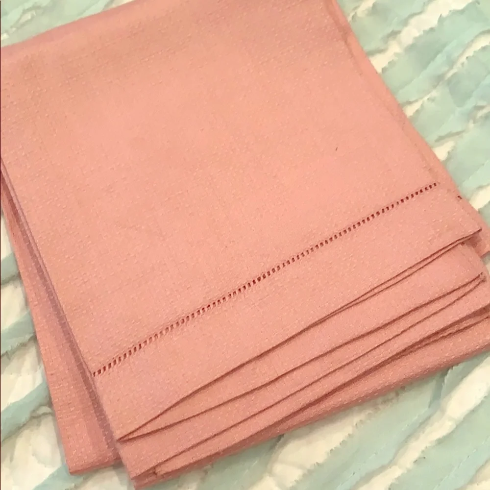 NWOT 100% Linen Set of 2 Hand Towels